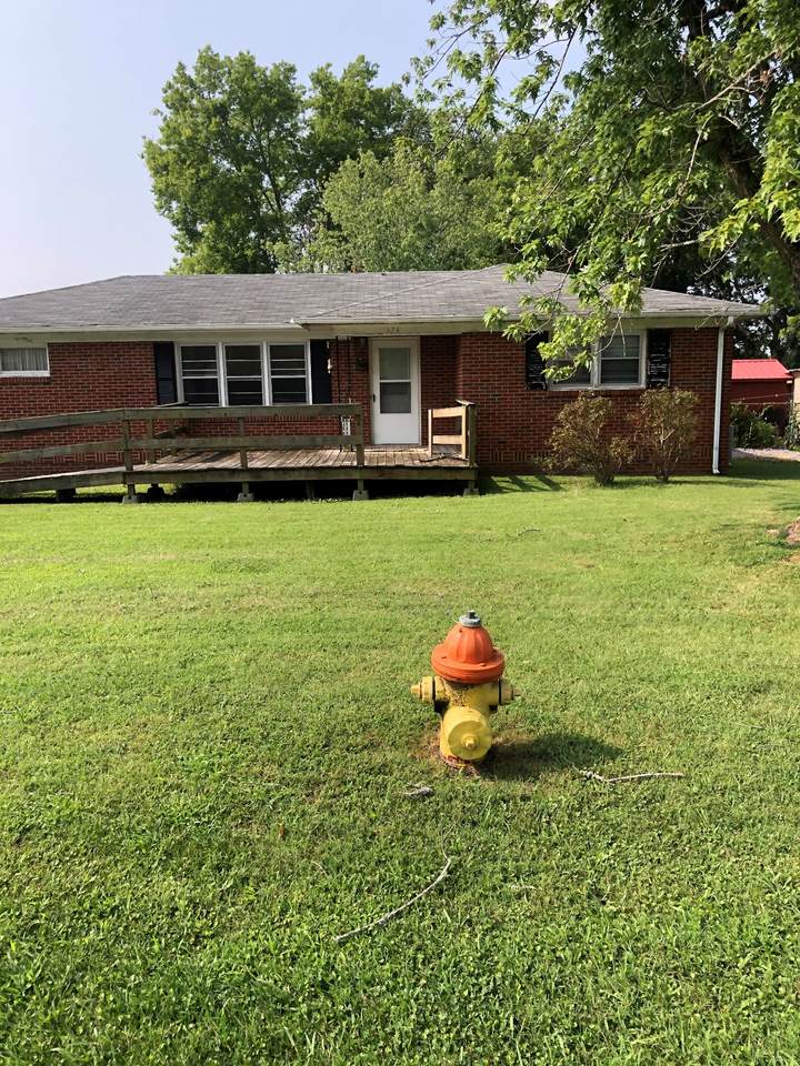 124 Enden Ave - Photo 1