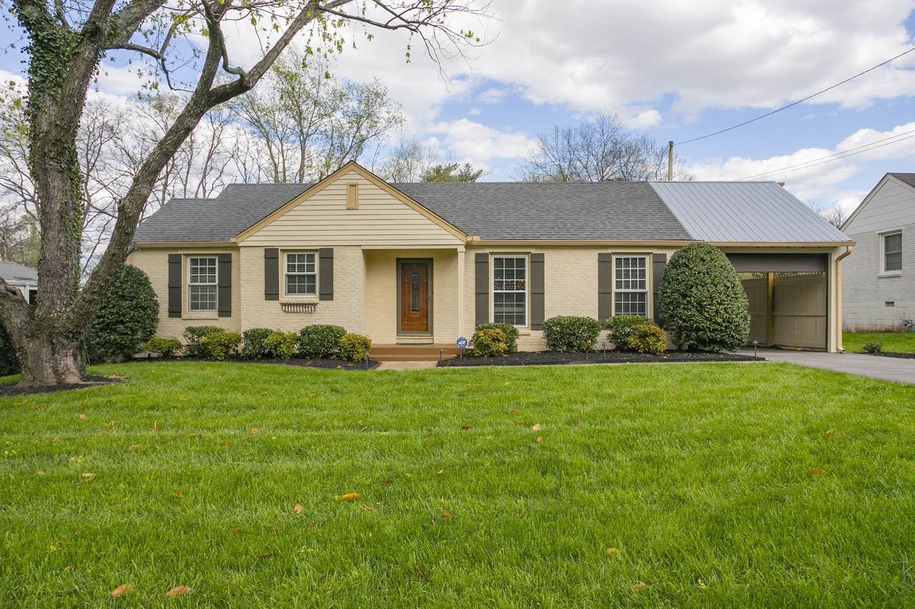 3402 Woodhaven Dr - Photo 1