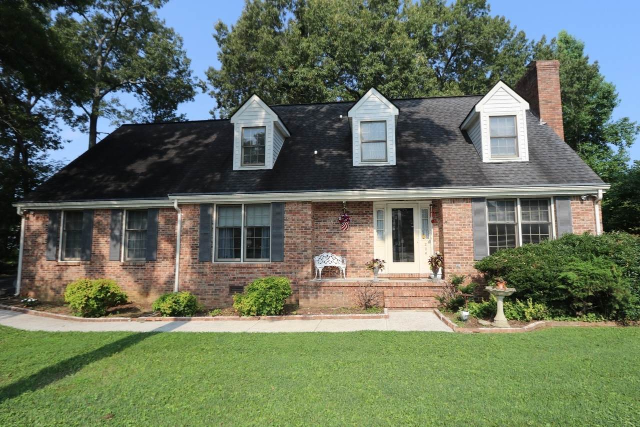 204 Meadowbrook St - Photo 1