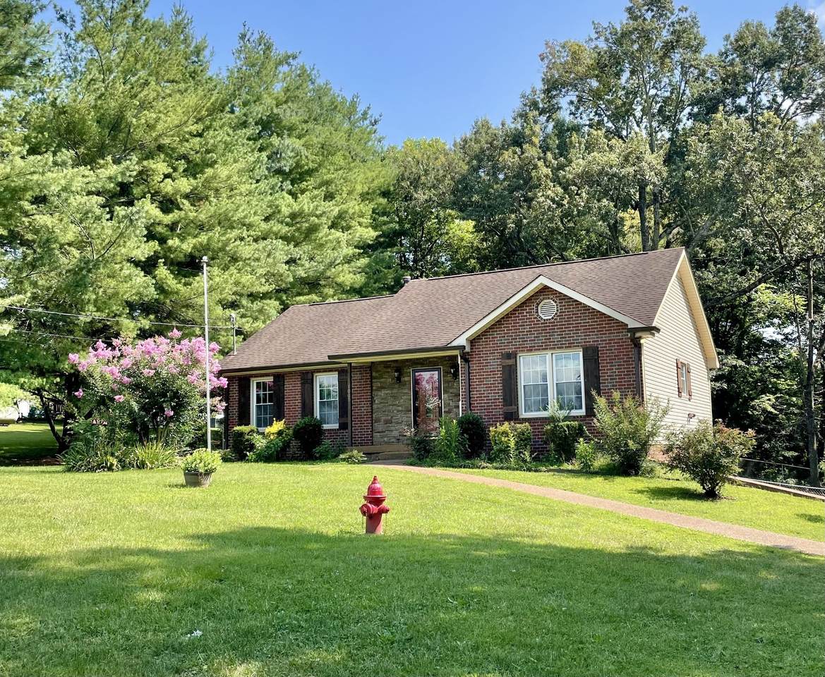 1005 Homestead Trl - Photo 1