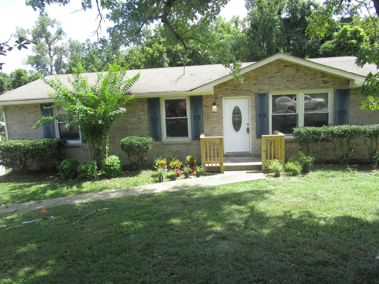 3341 Niagara Dr - Photo 1