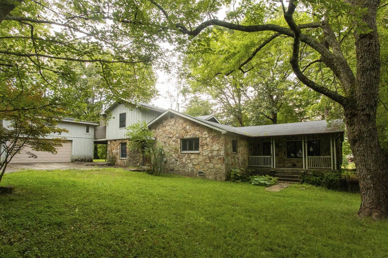 1109 Midway Rd - Photo 1