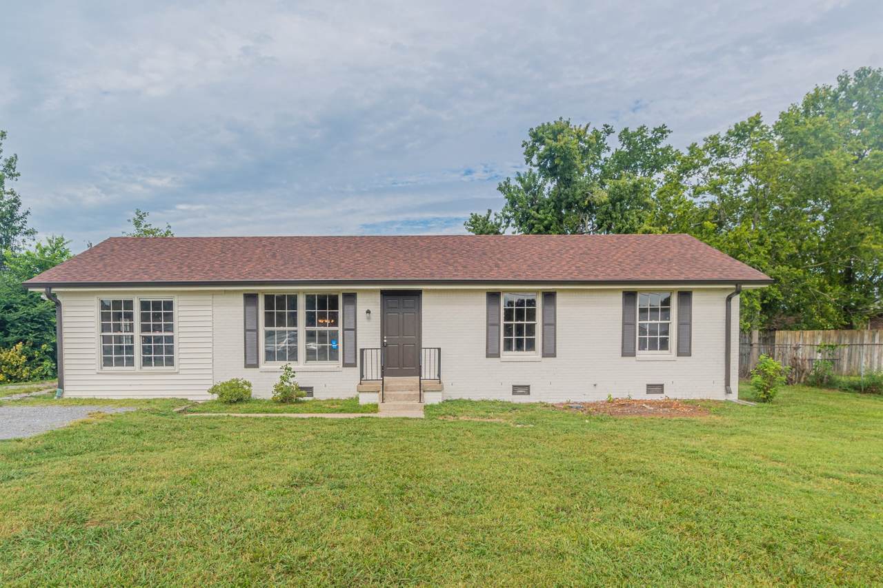 802 Kent Dr - Photo 1