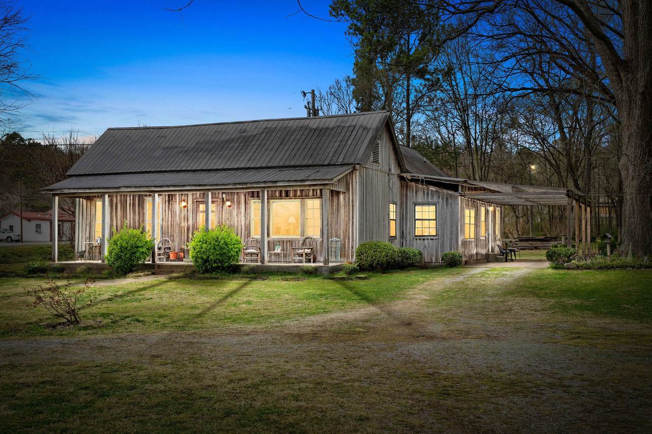 15 Airport Ln - Photo 1