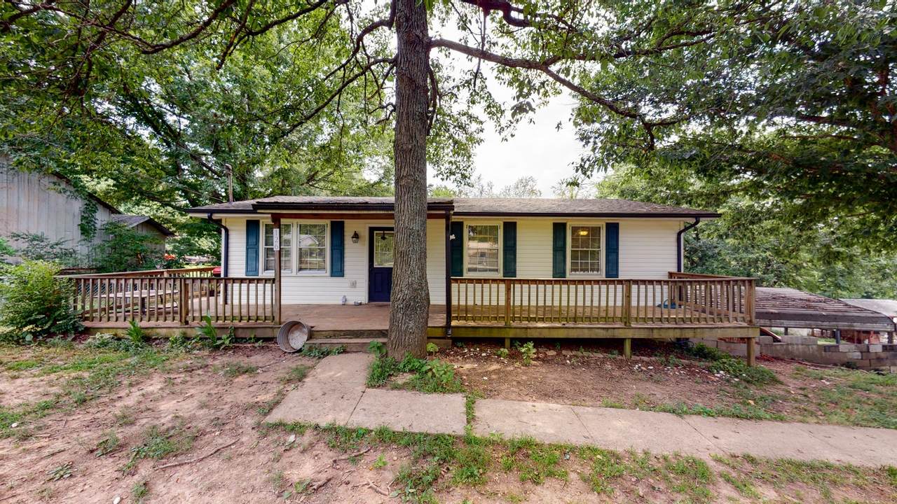 126 Kathy Dr - Photo 1