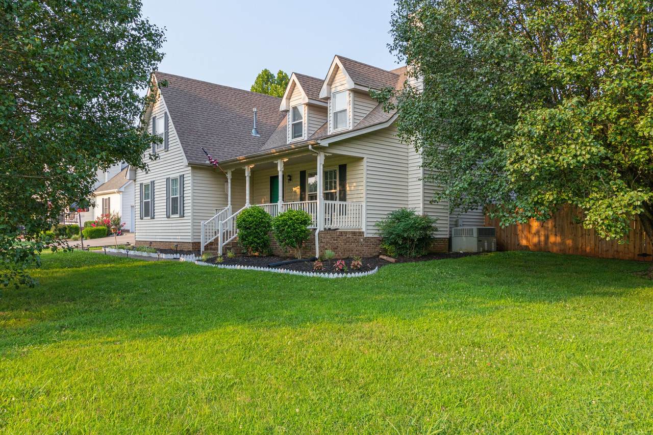 2306 N Bellah Ct - Photo 1