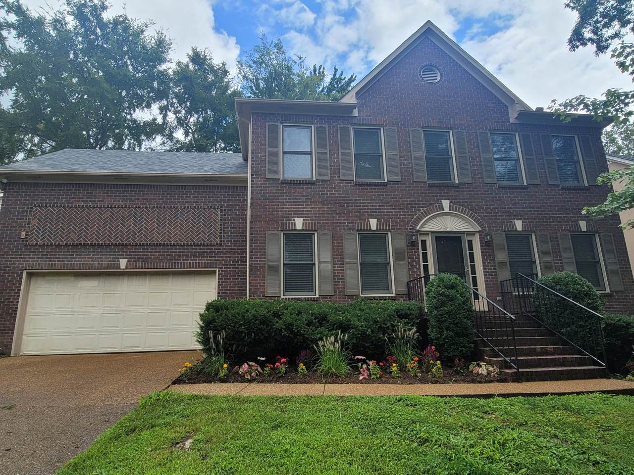 8420 Indian Hills Dr - Photo 1