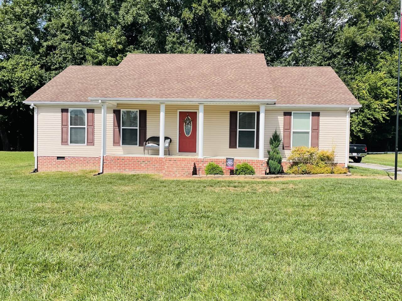 245 Spring Breeze Dr - Photo 1