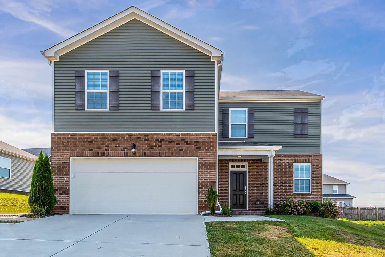 208 Autumn Terrace Ln - Photo 1