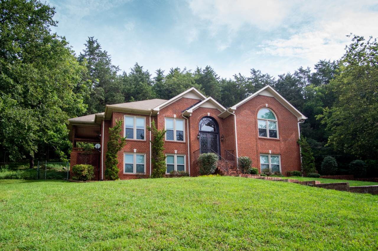 65 Wells Hill Rd - Photo 1