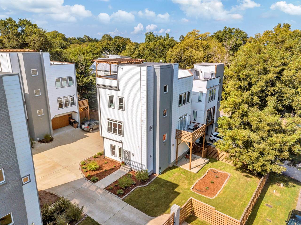 1504 Ward - Photo 1