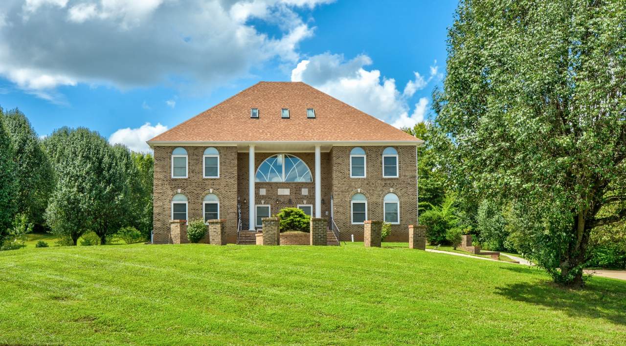 306 Abby Lane - Photo 1