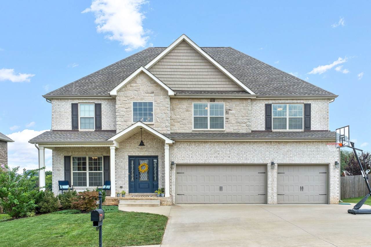 595 Larkspur Dr - Photo 1