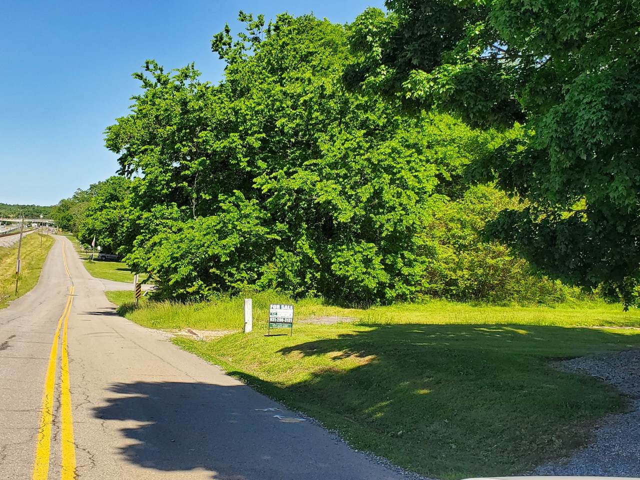 100 Jones Dr - Photo 1
