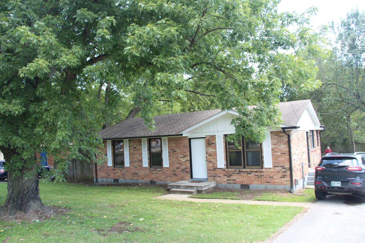 212 New Shackle Island Rd - Photo 1