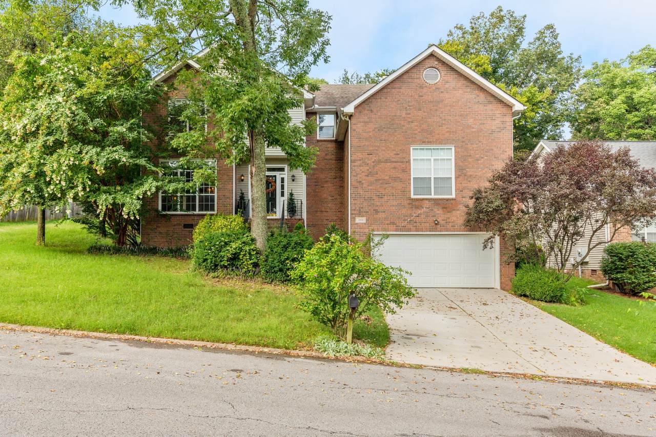 1001 Elmshade Ln - Photo 1
