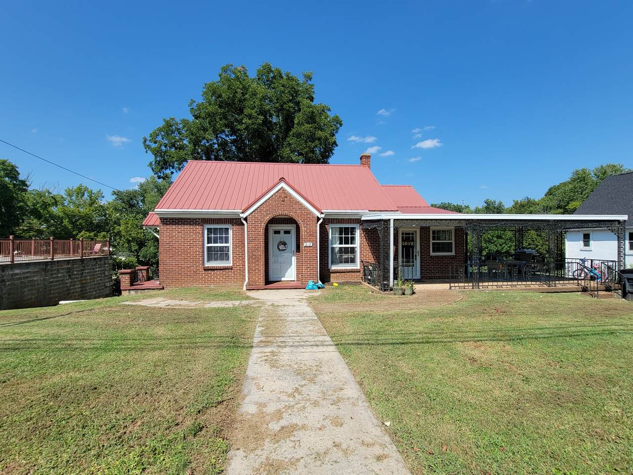 218 Garfield St - Photo 1