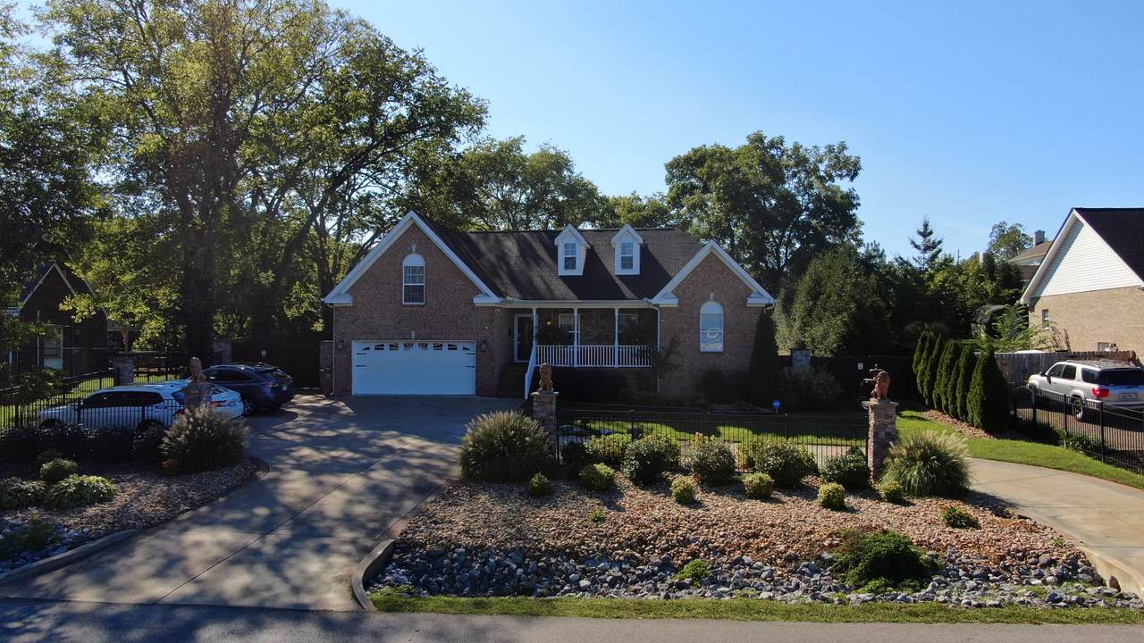 104 E Marthona Road - Photo 1