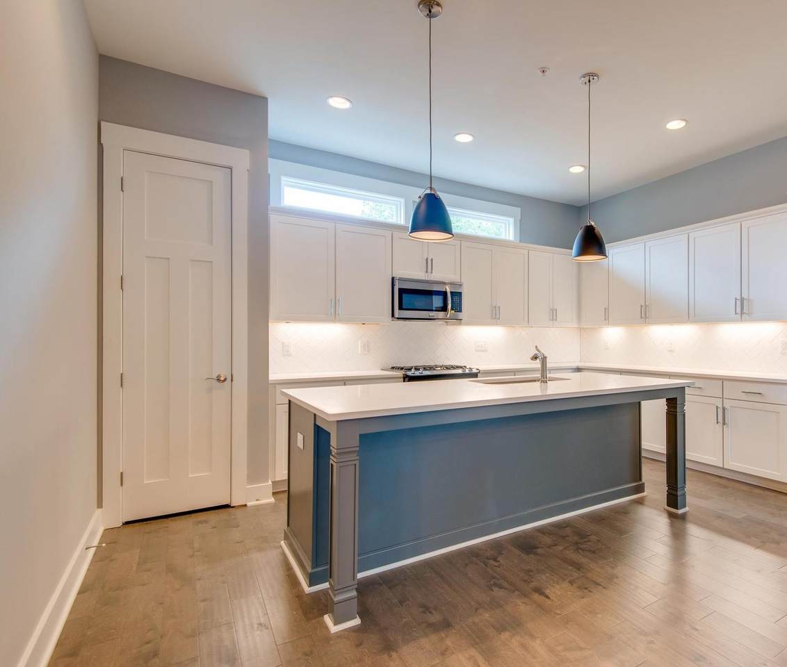 436 Merritt Ave - Photo 1
