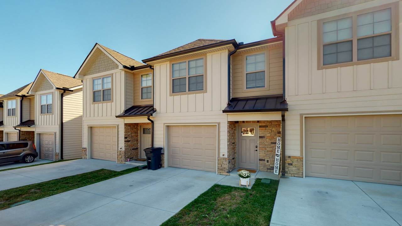 271 Signature Pl - Photo 1