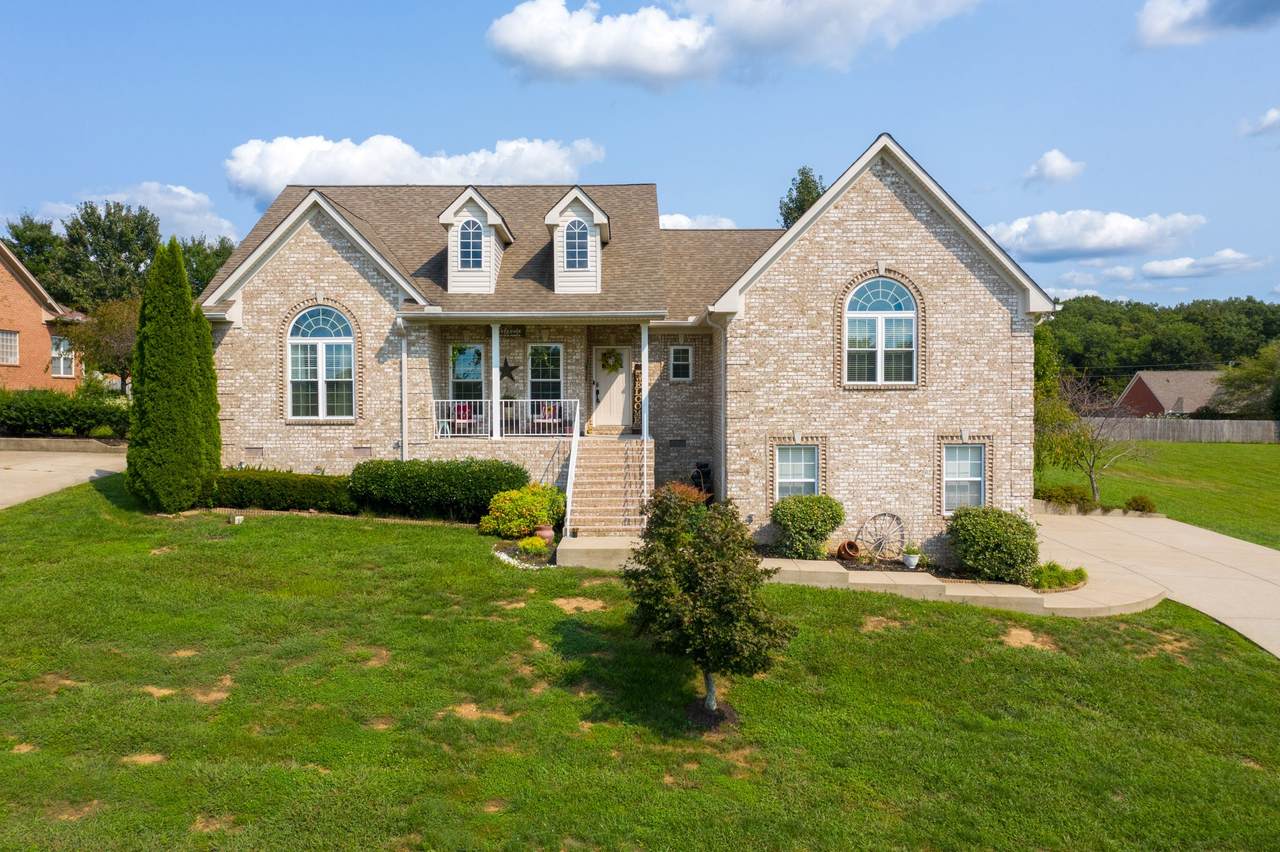 807 Sterling Oak Ct - Photo 1