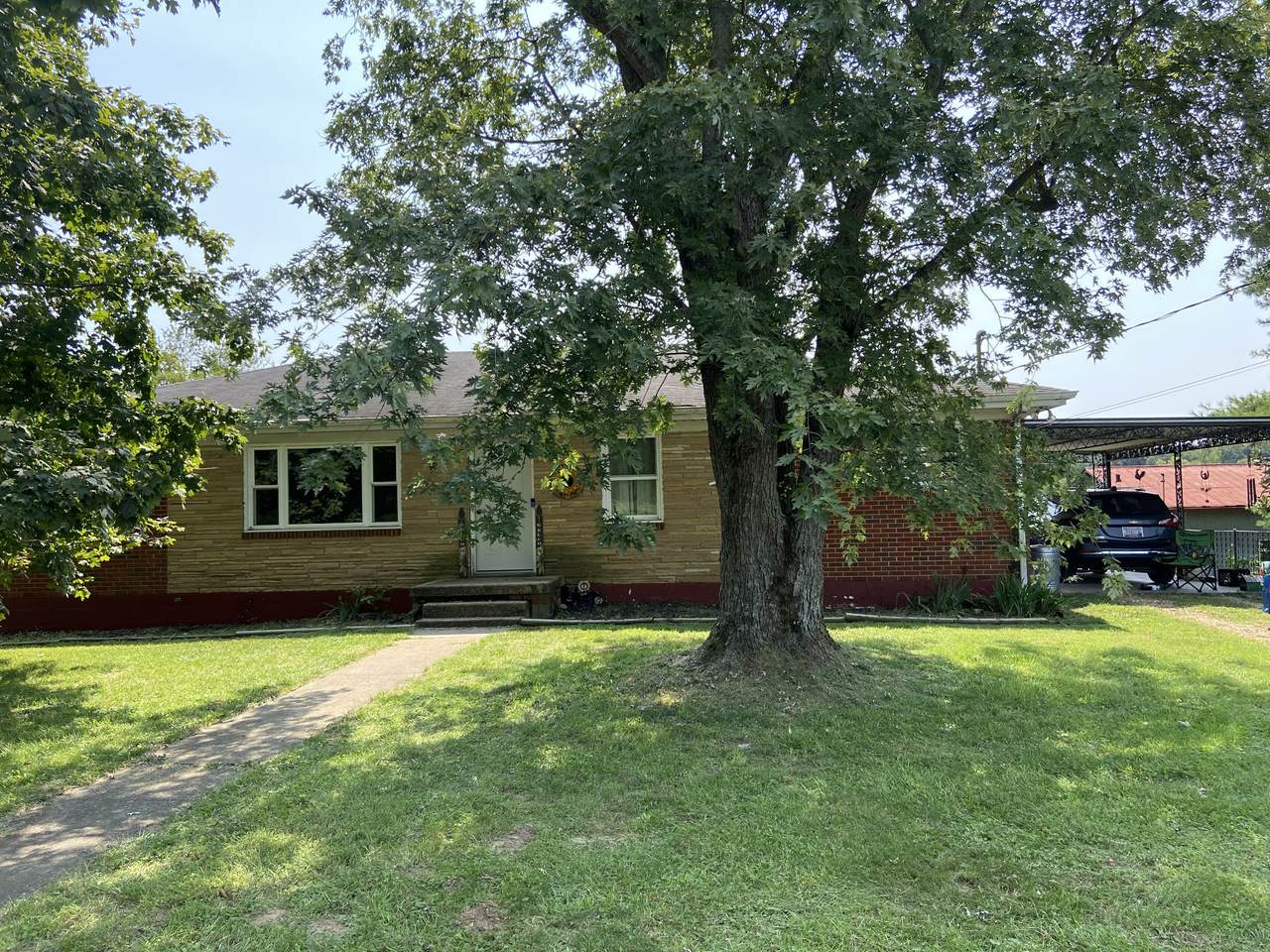 400 Nw Williams Rd - Photo 1