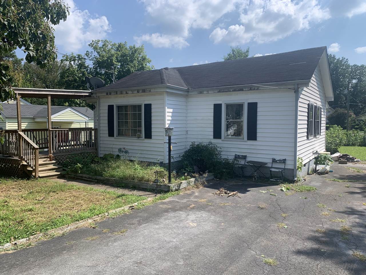 504 Randolph St - Photo 1