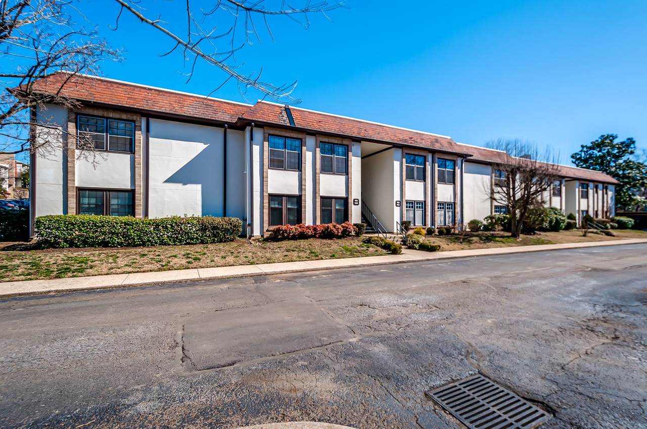 4505 Harding Pike - Photo 1