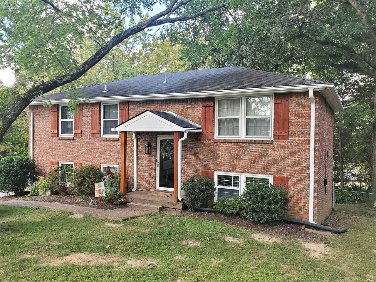 3801 Eckhart Dr. - Photo 1