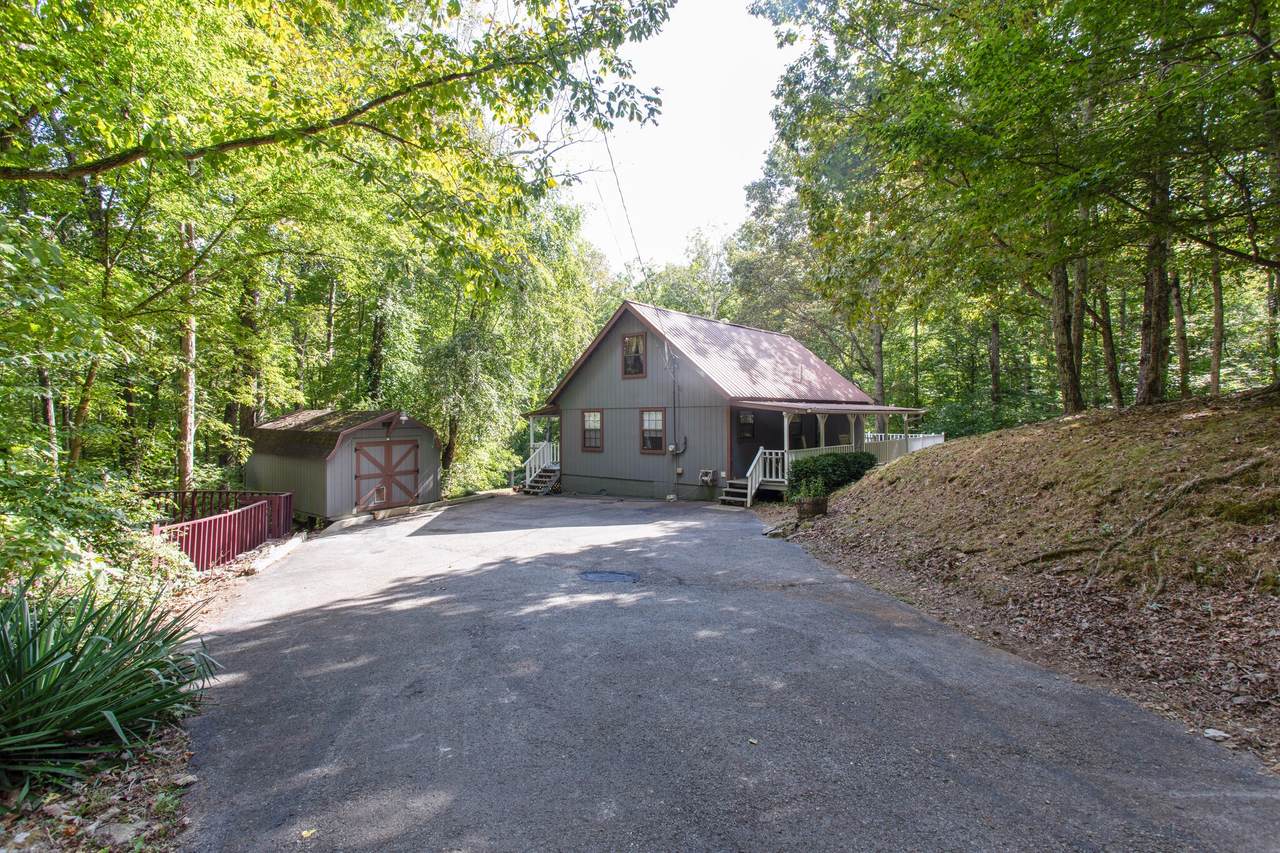 1085 Savely Rd - Photo 1