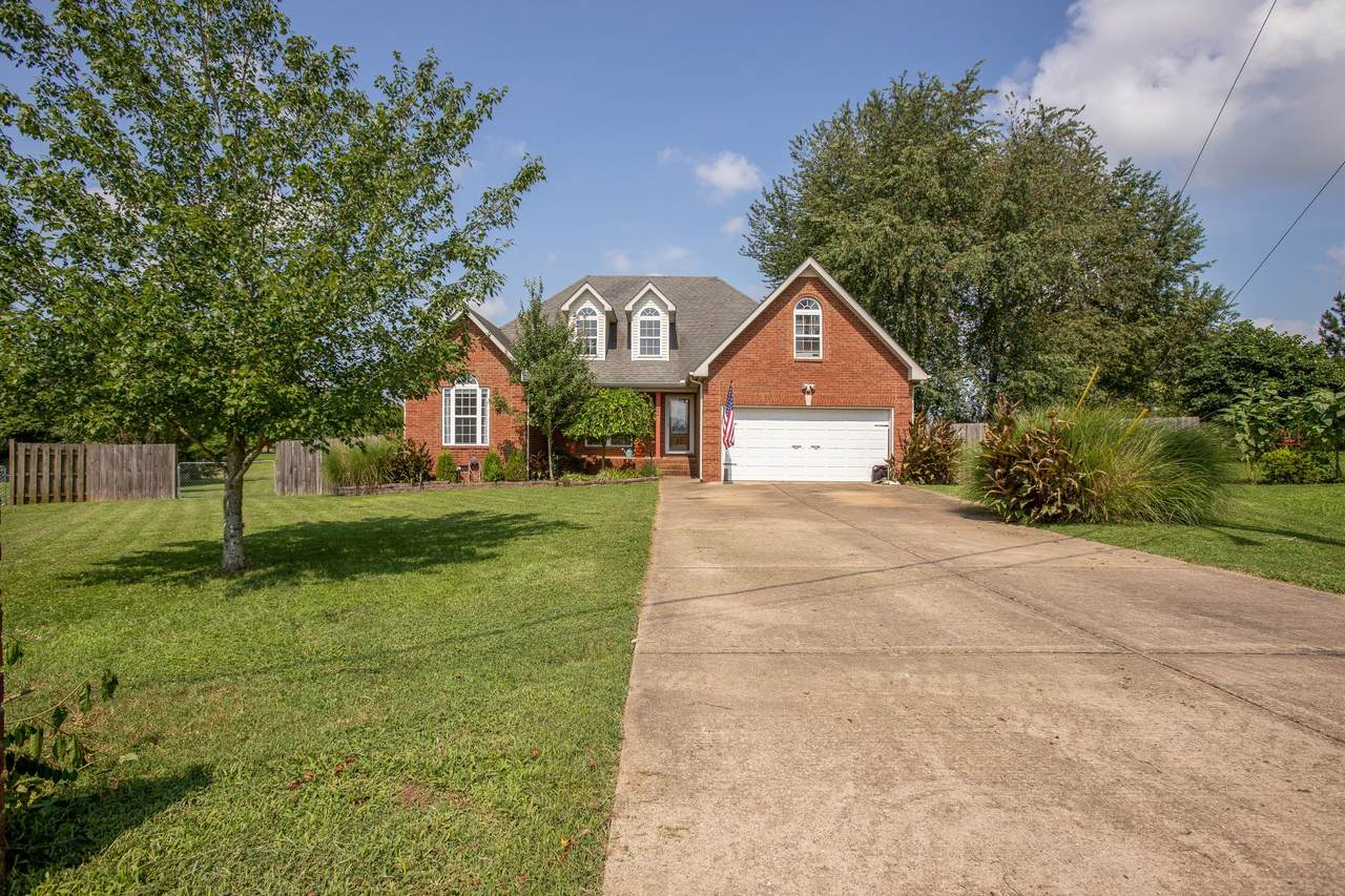 214 Dawn Dr - Photo 1