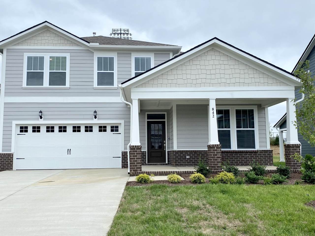 842 Ewell Farm Dr - Photo 1