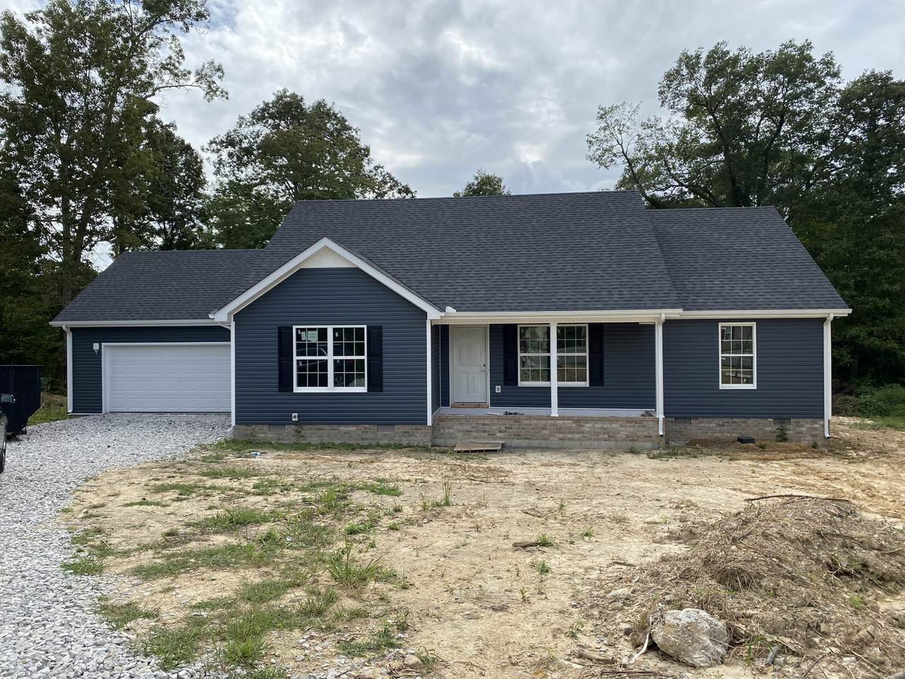 161 Dakota Pl - Photo 1