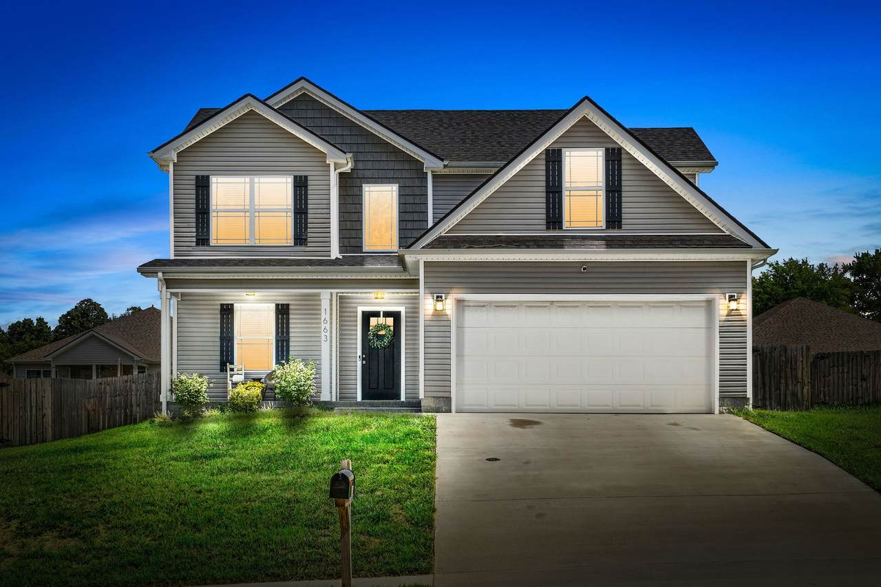 1663 Parkside Drive - Photo 1