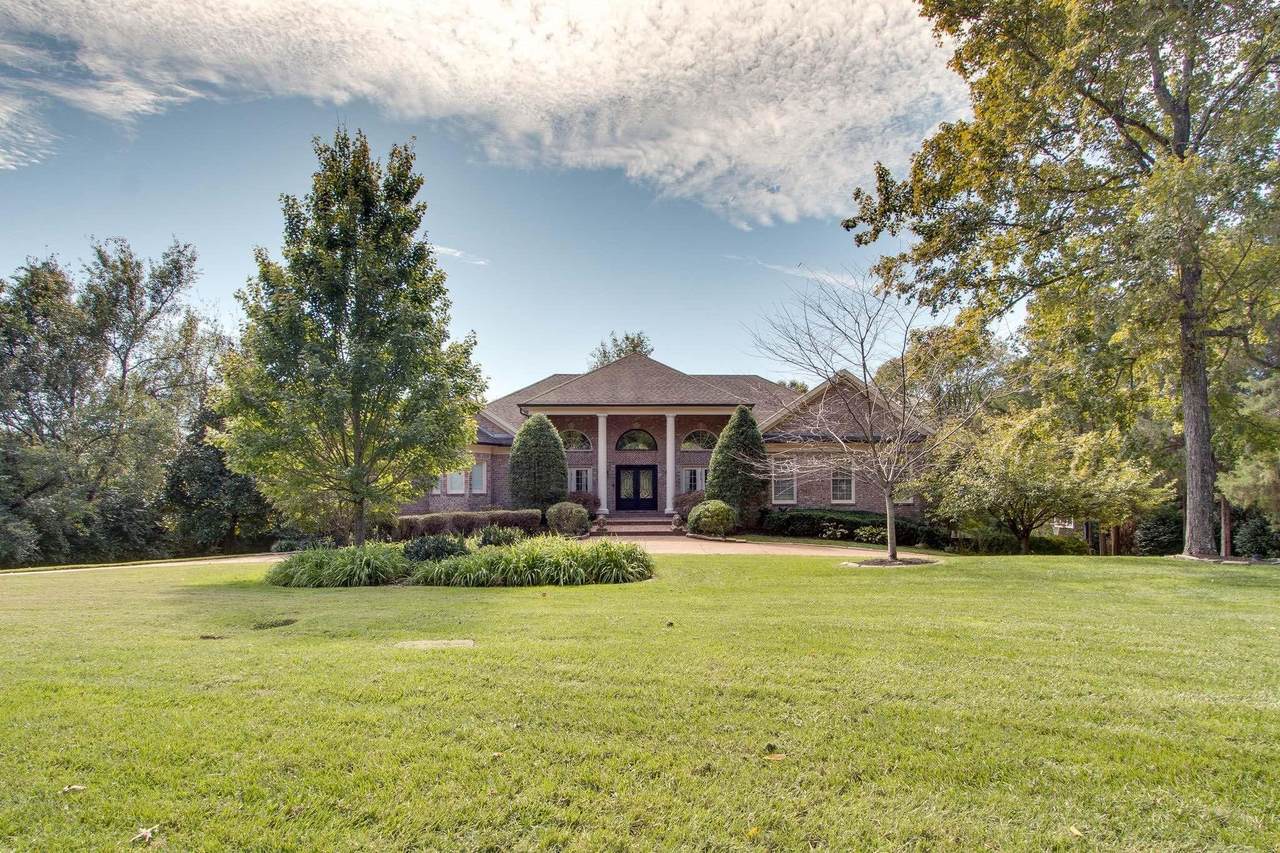 9461 Winston Dr - Photo 1