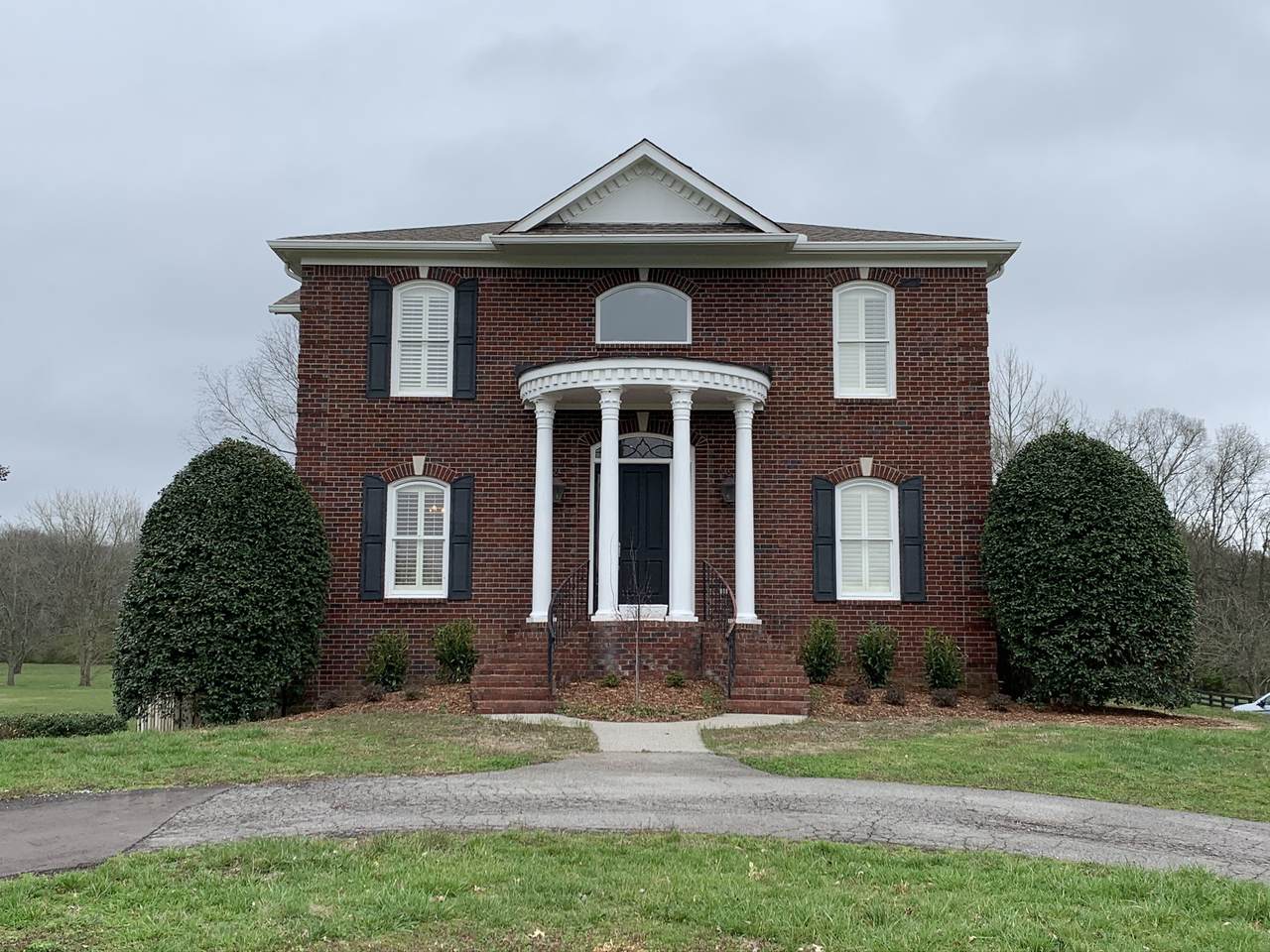 1108 Gray Fox Ln - Photo 1