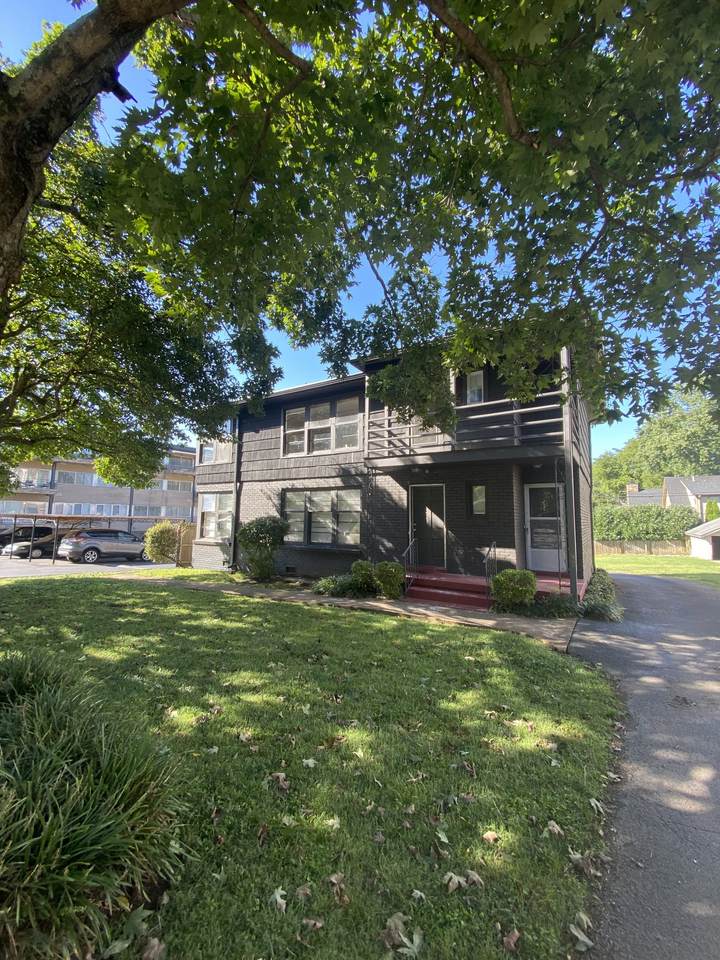 103 Lauderdale Rd - Photo 1