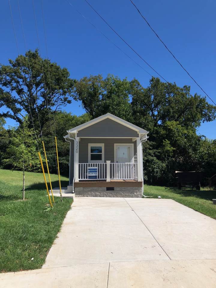 3320 Curtis Hill Ct - Photo 1