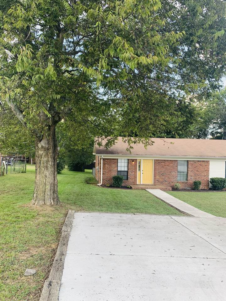 1518 Meadow Bend Dr - Photo 1