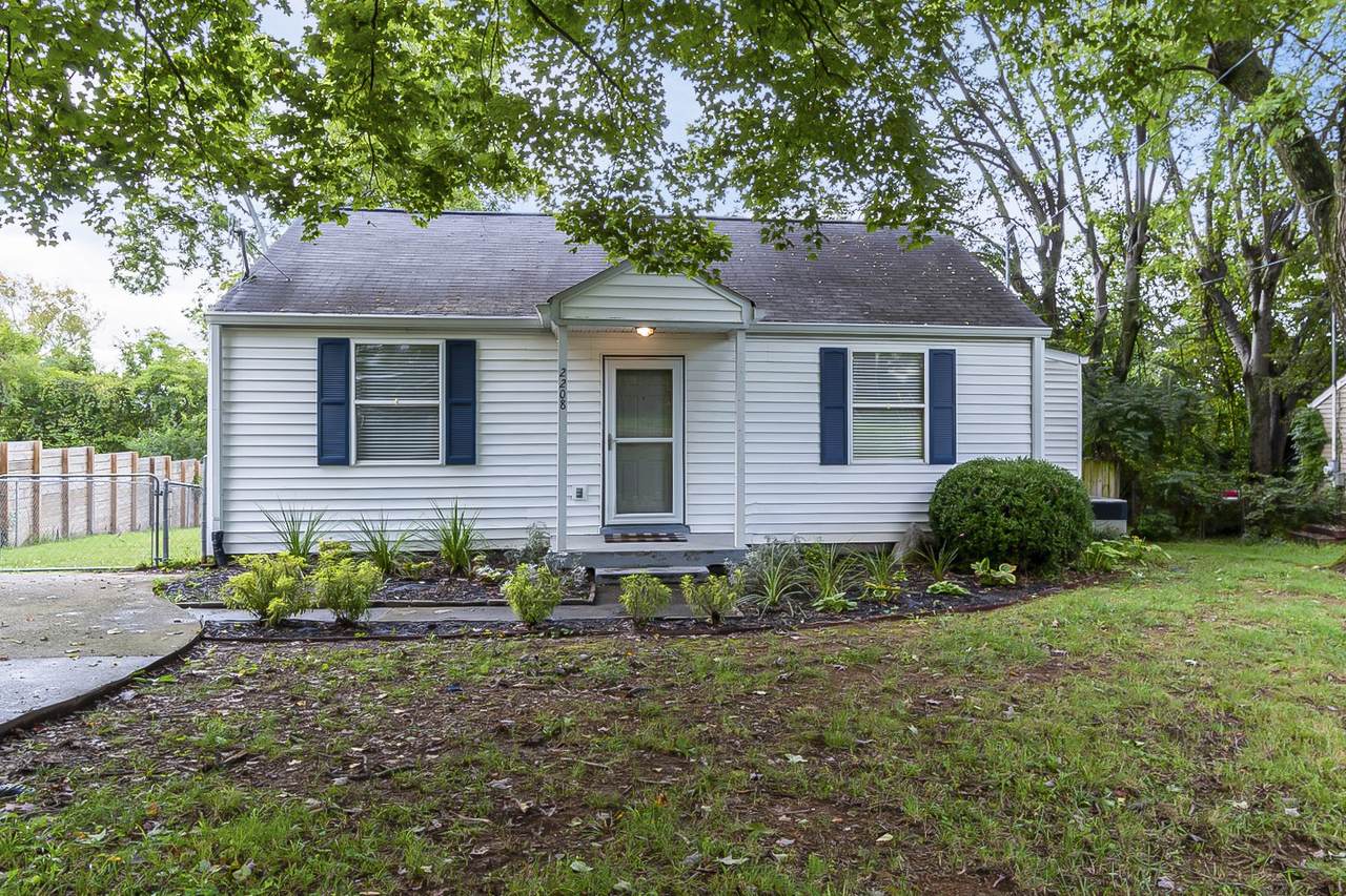 2208 Weona Dr - Photo 1
