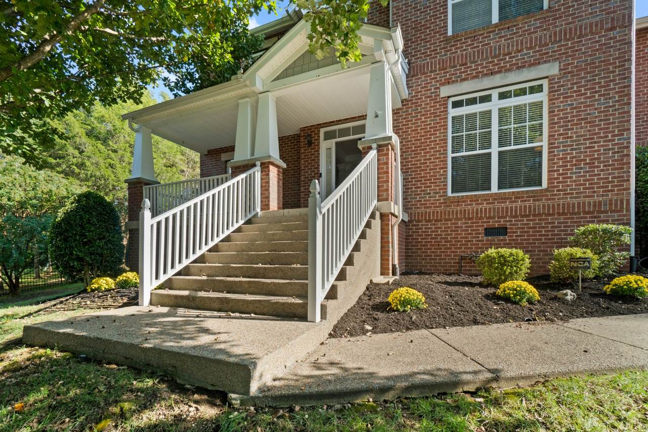 216 Springhaven Ct - Photo 1