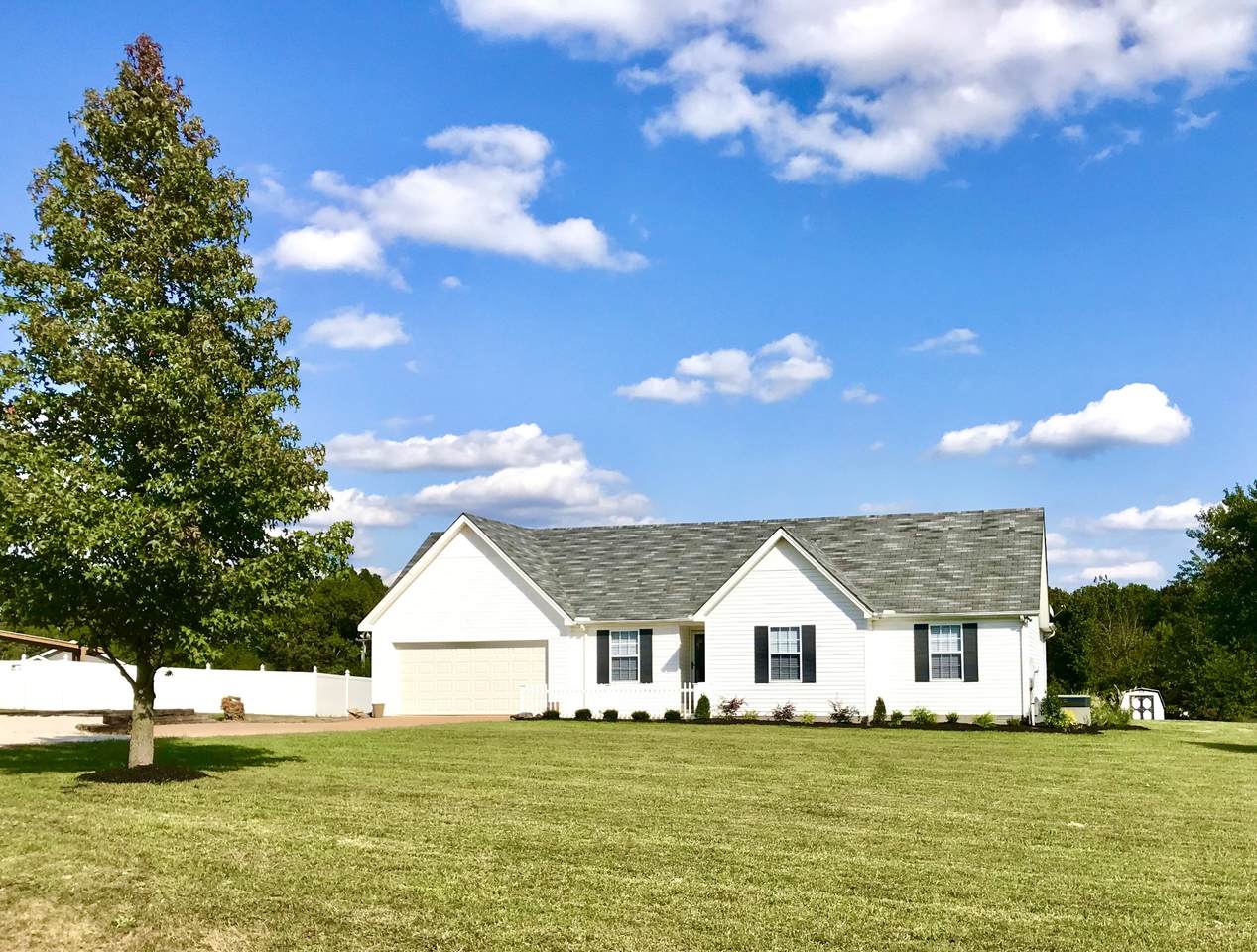 2528 Summer Oaks Cir - Photo 1