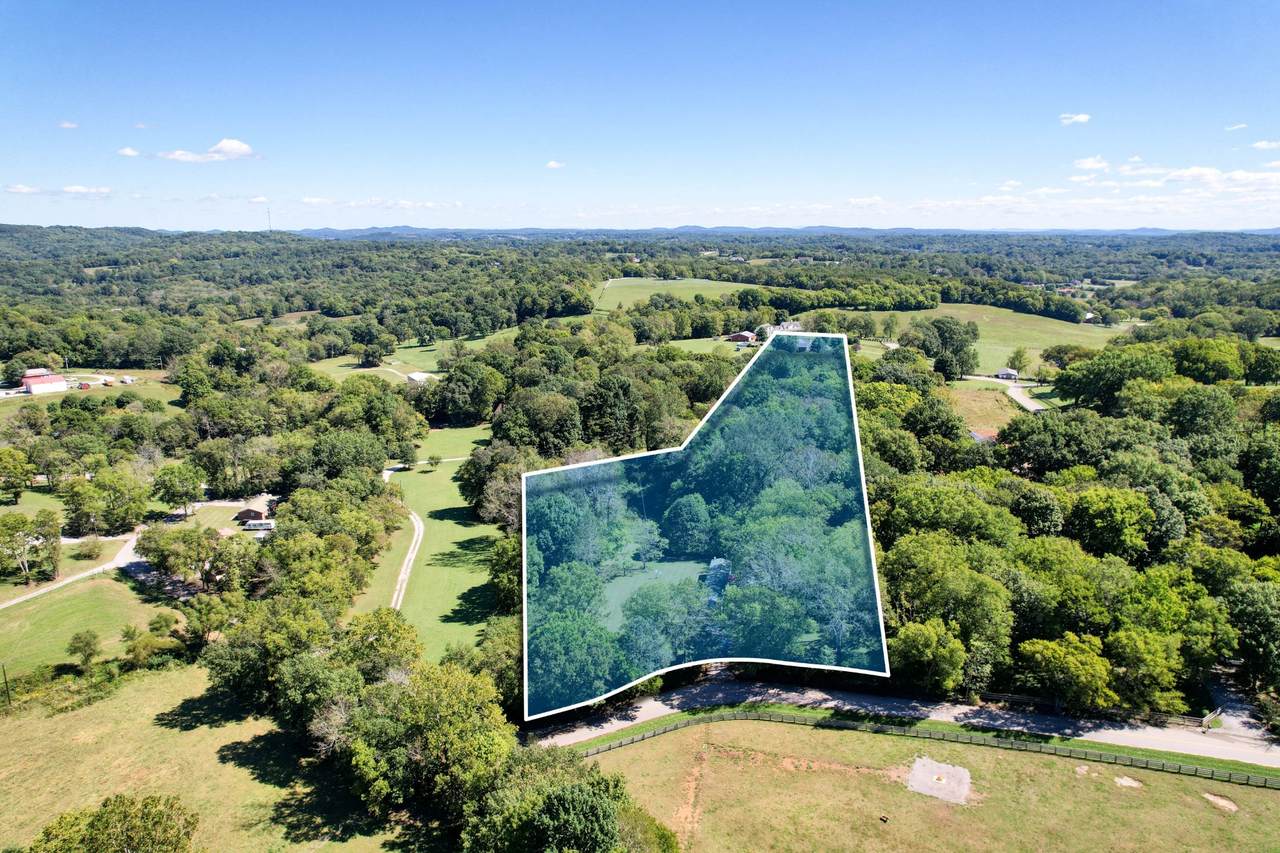 4698 Bennett Hollow Rd - Photo 1
