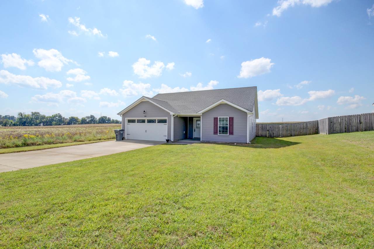 233 Bob White Trl - Photo 1