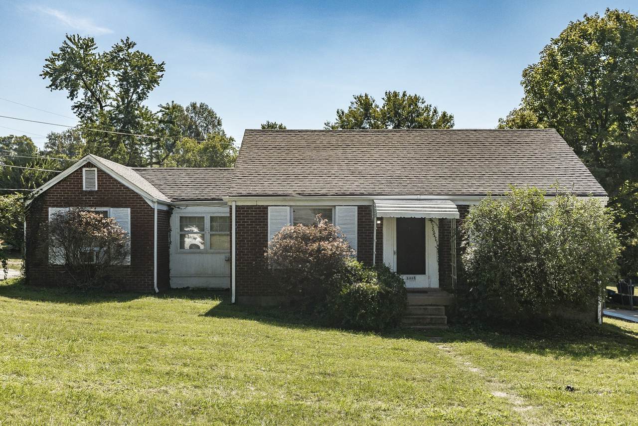 2008 Riverwood Dr - Photo 1