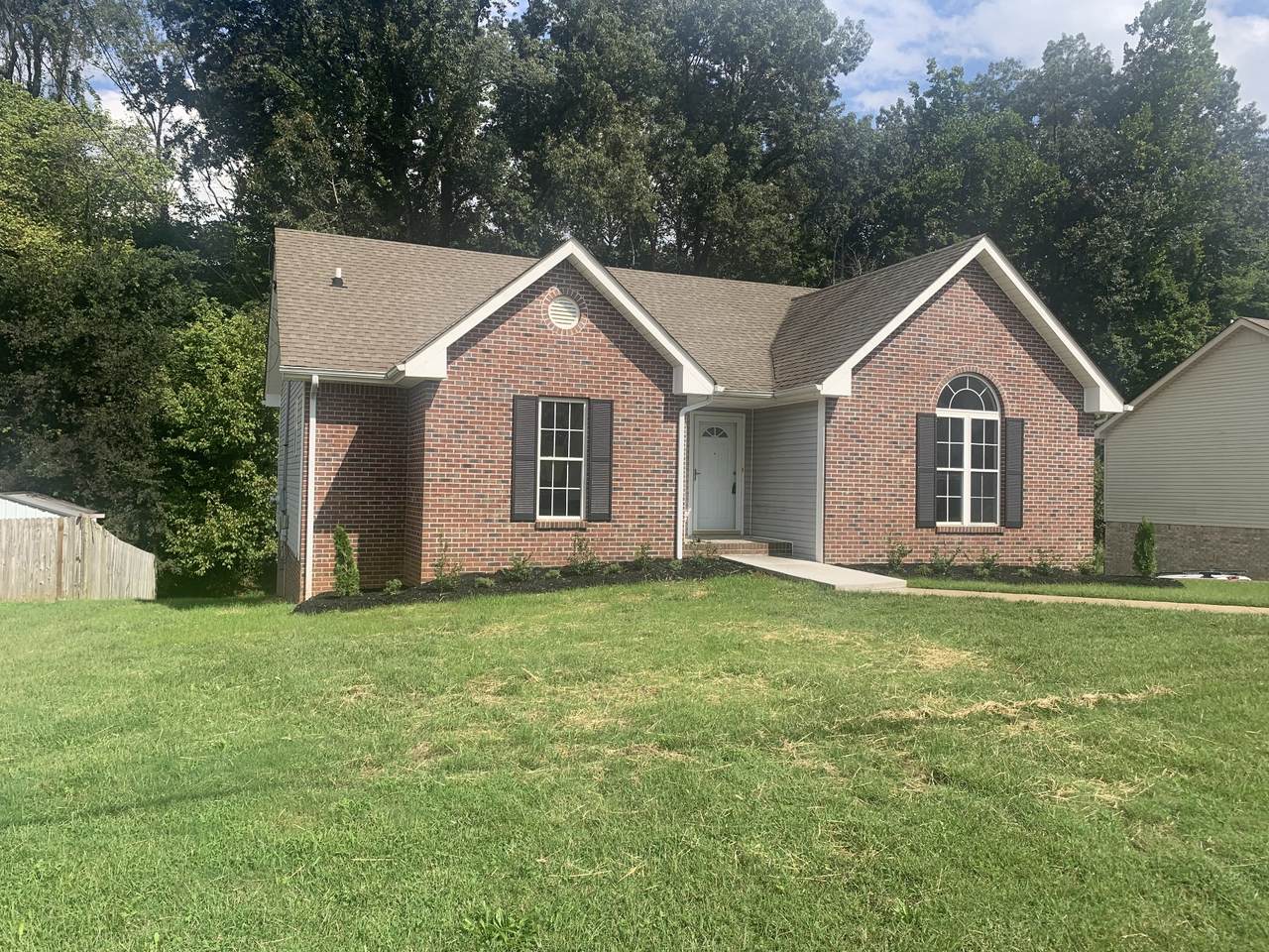 385 Brook Mead Dr - Photo 1