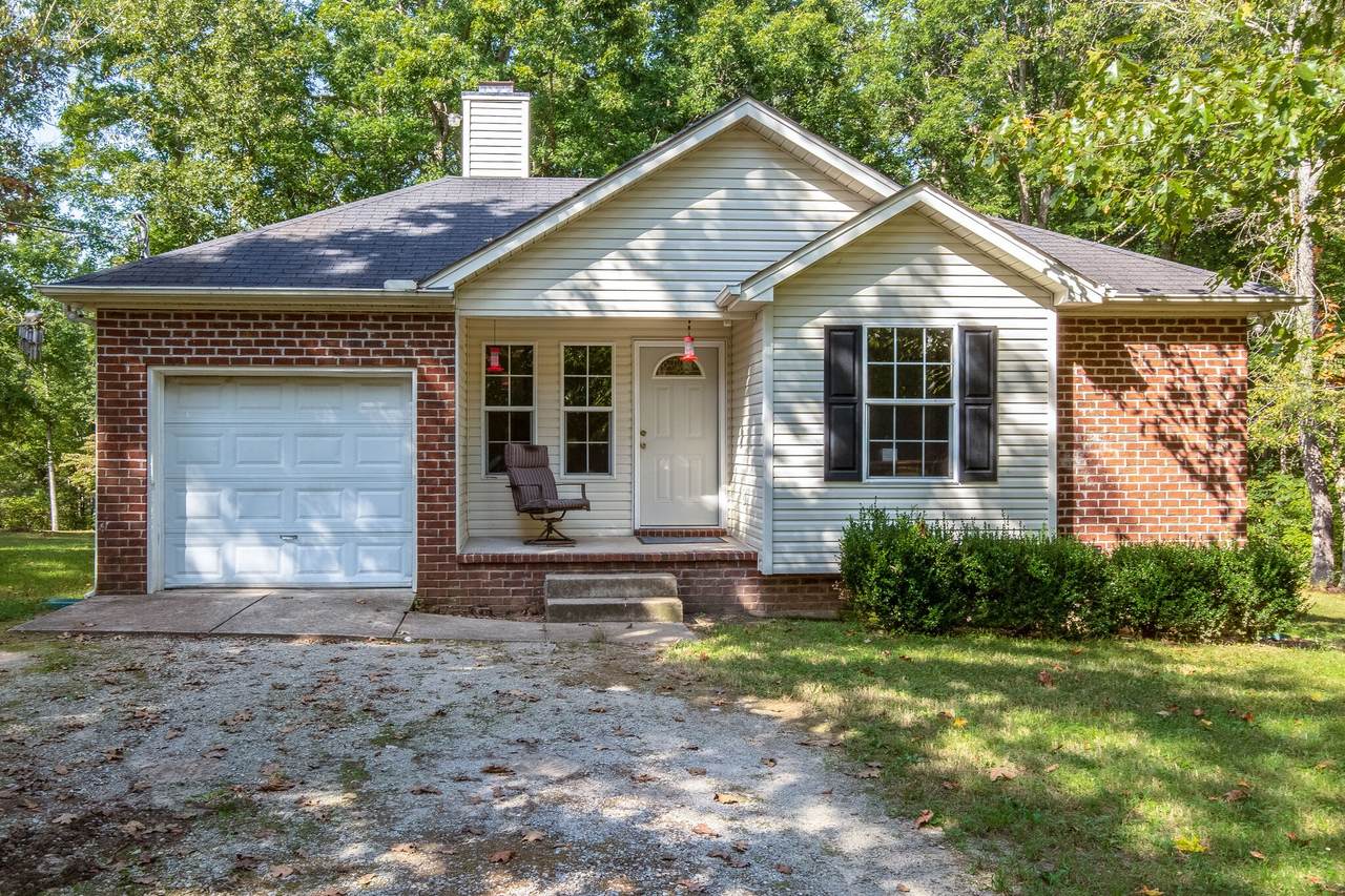 7768 Pinewood Rd - Photo 1