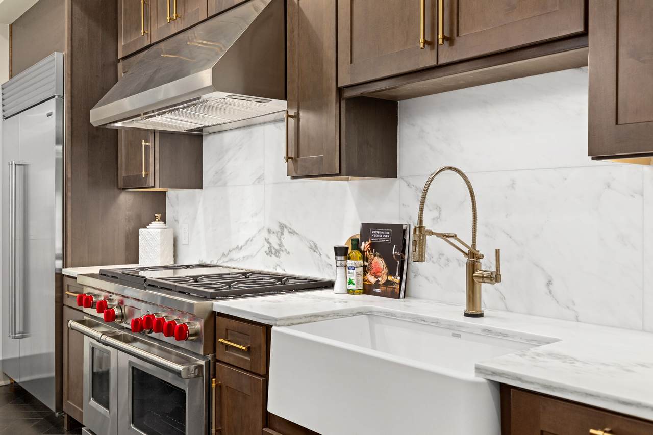 1616 West End Avenue - Photo 1