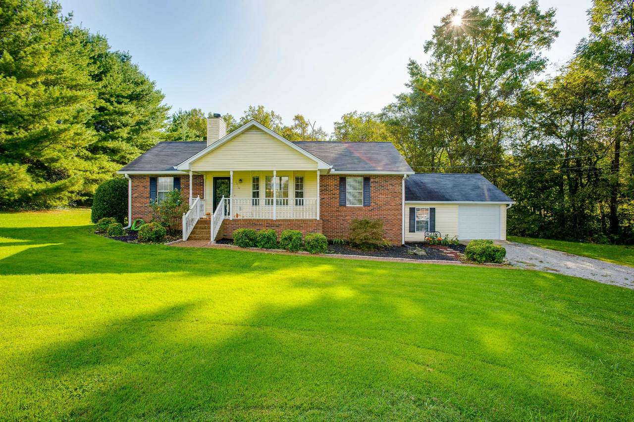 1016 Atkins Dr - Photo 1