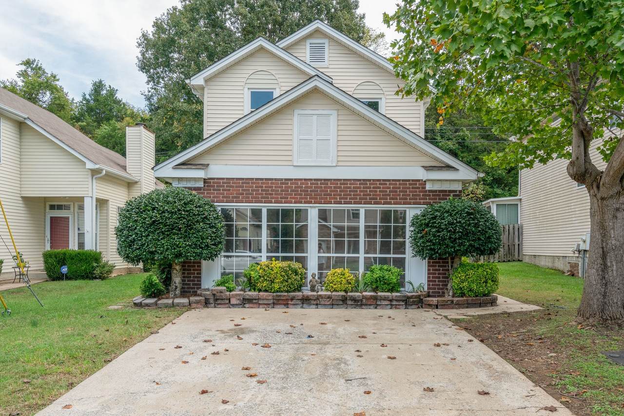 1012 Mulberry Way - Photo 1
